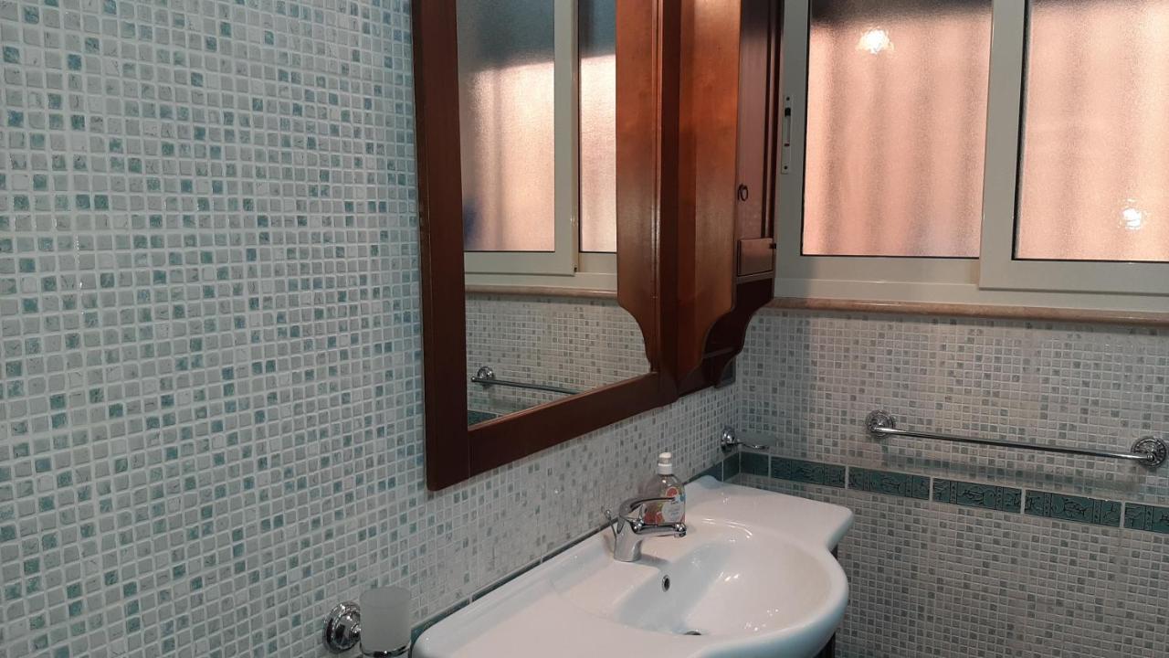 Casa Vacanze A Palermo Giusino 55-Holiday Home With Terrace Near Mondello Exterior foto